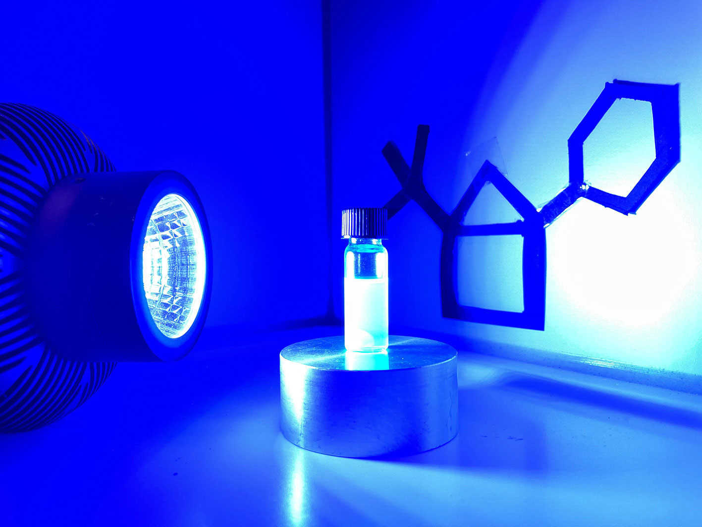 Des scientifiques résolvent un défi chimique de longue date grâce à la catalyse basée sur la lumière