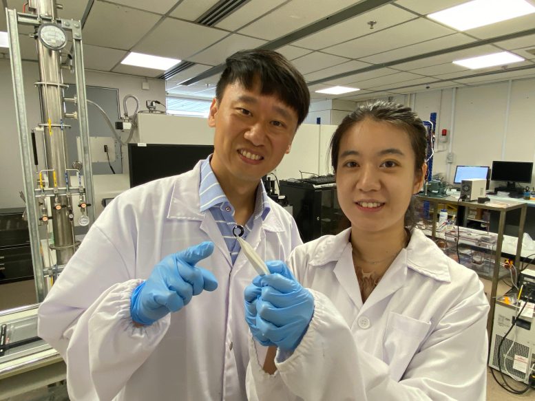 Lee Seok Woo and Li Zongkang