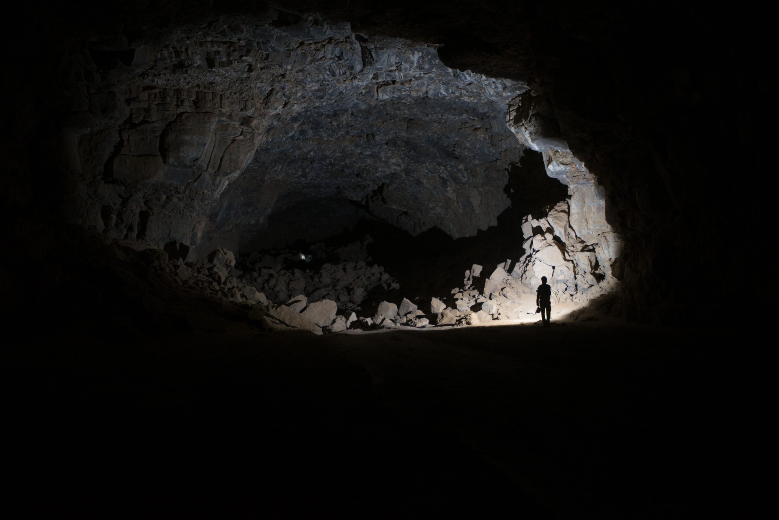 Nouvelles découvertes Unarth 7 millénaires d'histoire humaine dans les tubes de lave du nord de l'Arabie